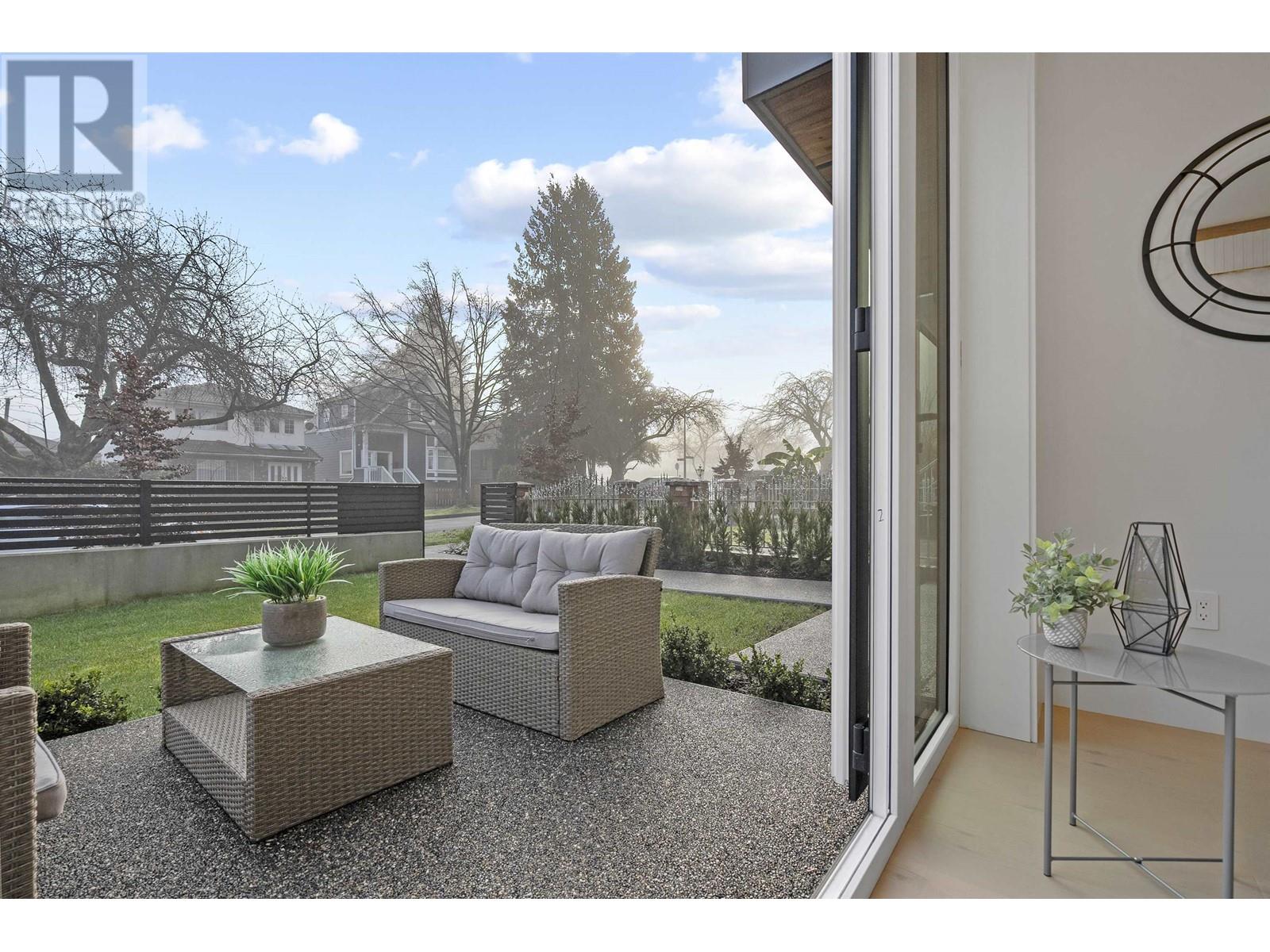 Listing Picture 18 of 40 : 1 4769 COMMERCIAL STREET, Vancouver / 溫哥華 - 魯藝地產 Yvonne Lu Group - MLS Medallion Club Member