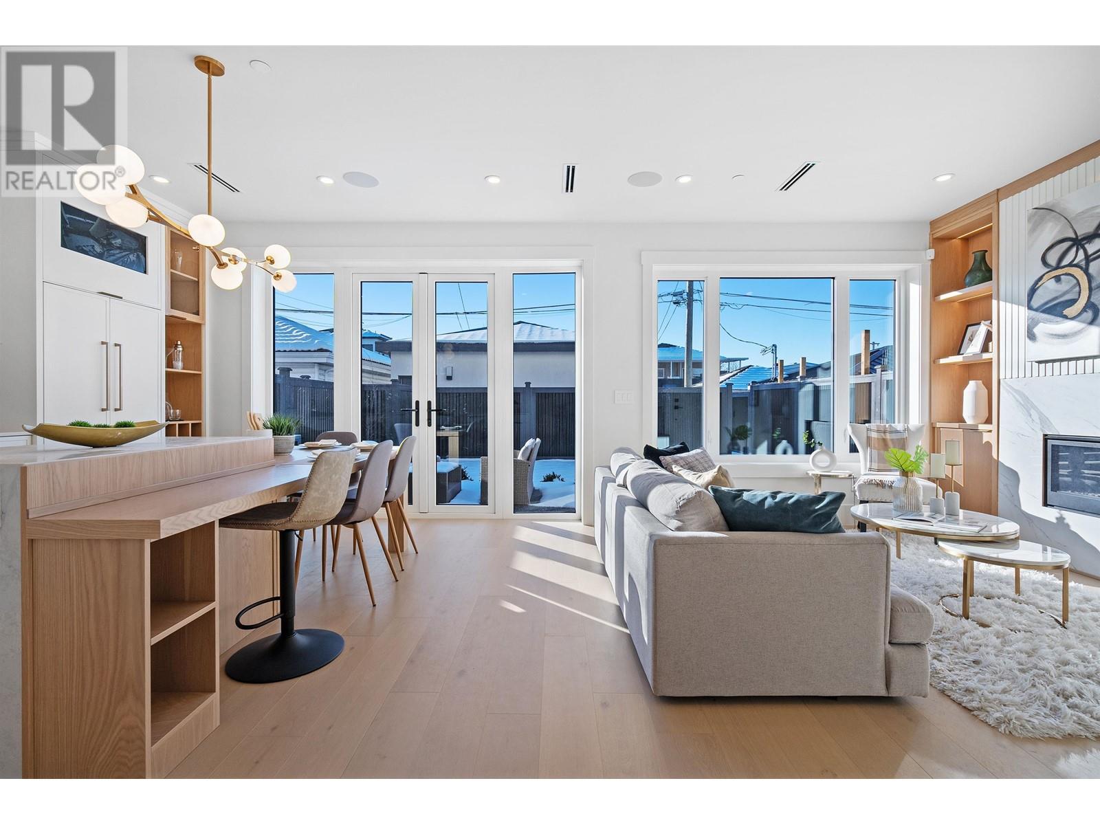 Listing Picture 6 of 40 : 2 4769 COMMERCIAL STREET, Vancouver / 溫哥華 - 魯藝地產 Yvonne Lu Group - MLS Medallion Club Member