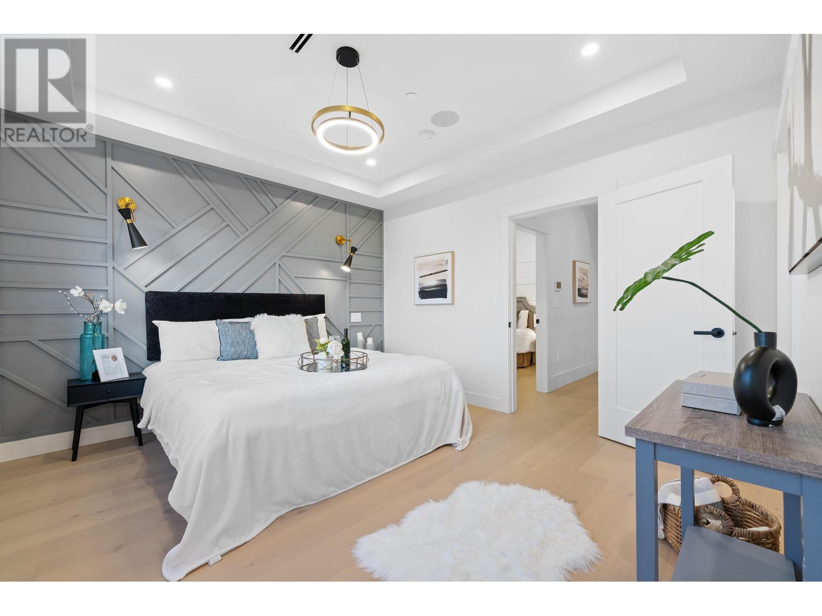 Listing Picture 24 of 40 : 2 4769 COMMERCIAL STREET, Vancouver / 溫哥華 - 魯藝地產 Yvonne Lu Group - MLS Medallion Club Member