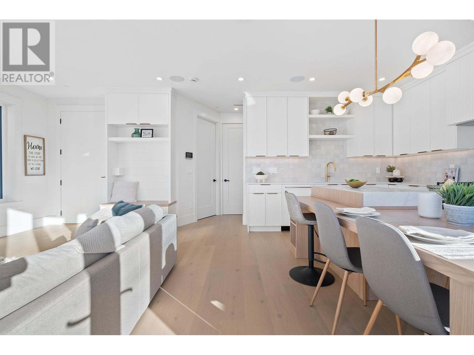 Listing Picture 15 of 40 : 2 4769 COMMERCIAL STREET, Vancouver / 溫哥華 - 魯藝地產 Yvonne Lu Group - MLS Medallion Club Member