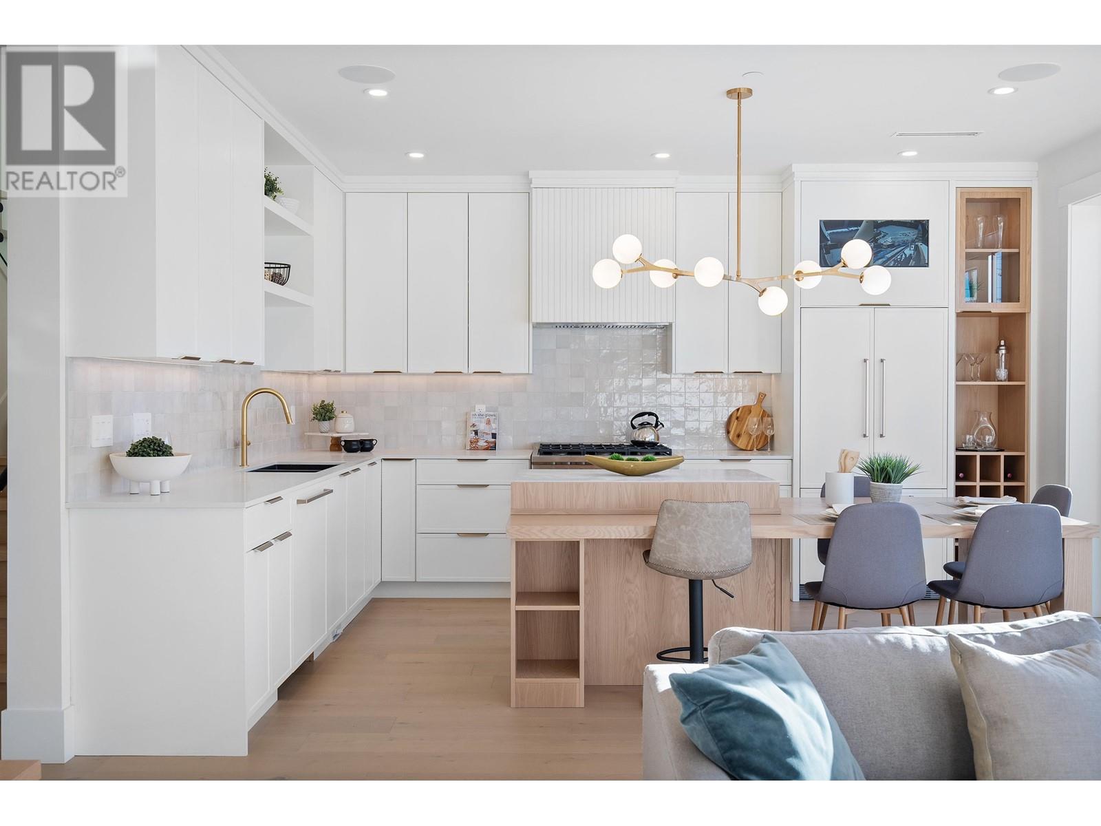 Listing Picture 39 of 40 : 2 4769 COMMERCIAL STREET, Vancouver / 溫哥華 - 魯藝地產 Yvonne Lu Group - MLS Medallion Club Member