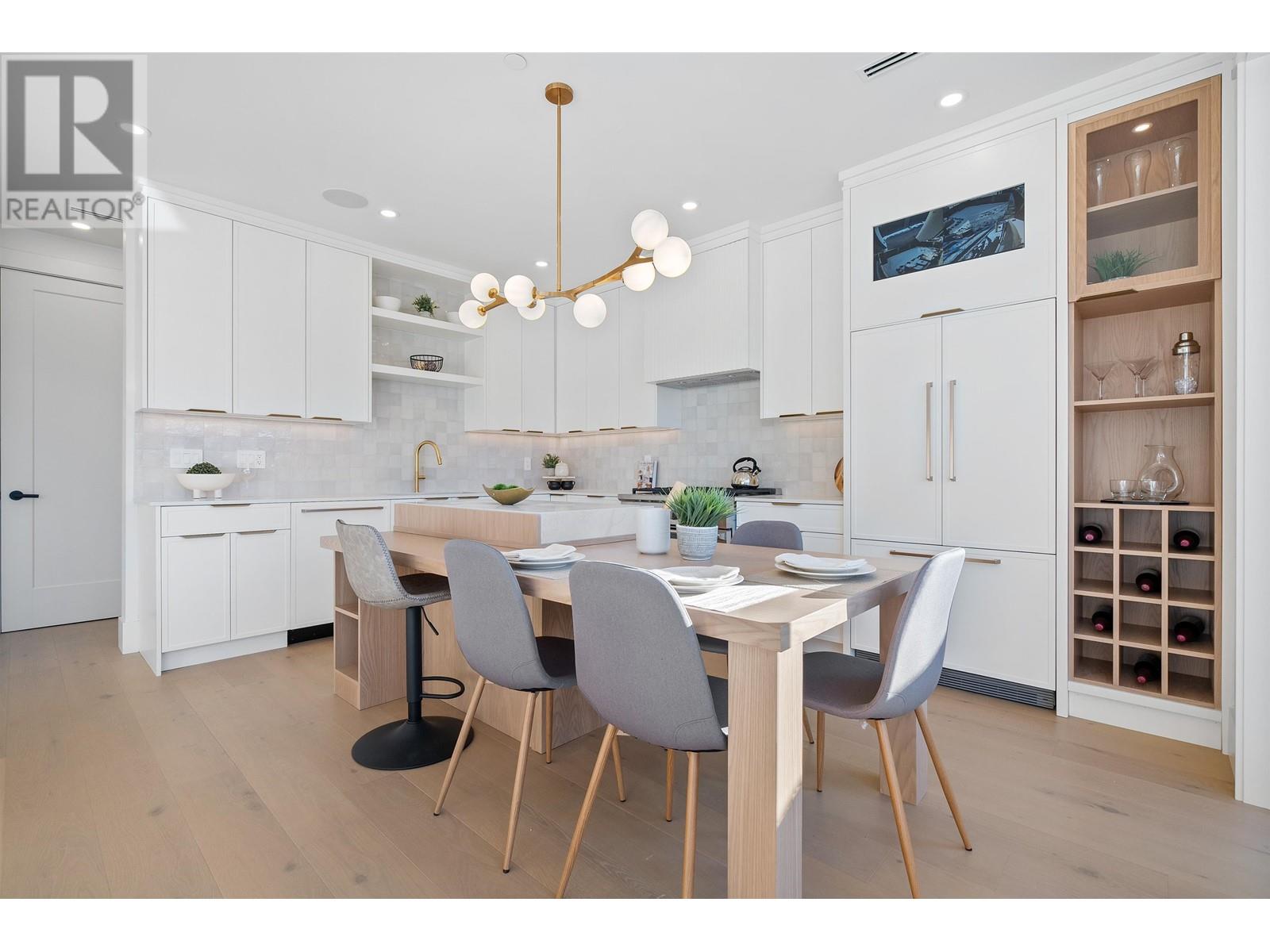 Listing Picture 16 of 40 : 2 4769 COMMERCIAL STREET, Vancouver / 溫哥華 - 魯藝地產 Yvonne Lu Group - MLS Medallion Club Member