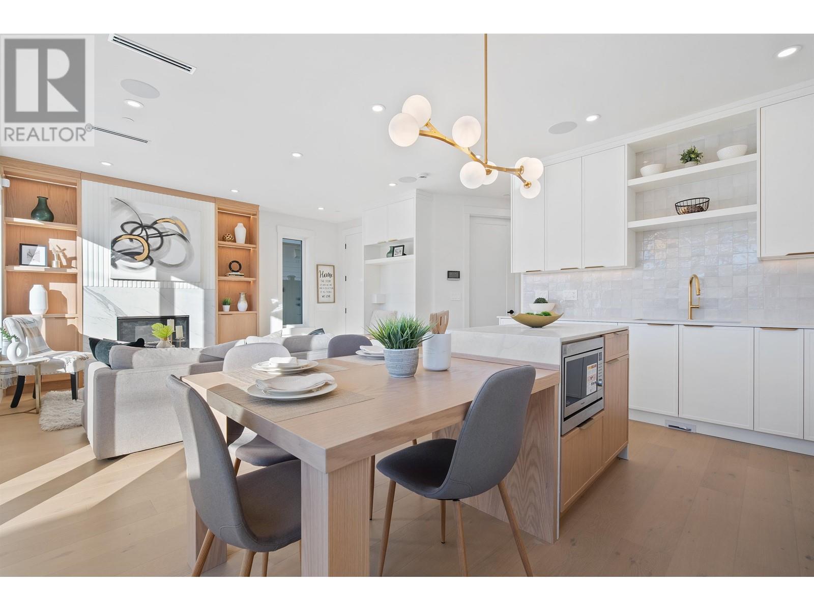 Listing Picture 14 of 40 : 2 4769 COMMERCIAL STREET, Vancouver / 溫哥華 - 魯藝地產 Yvonne Lu Group - MLS Medallion Club Member