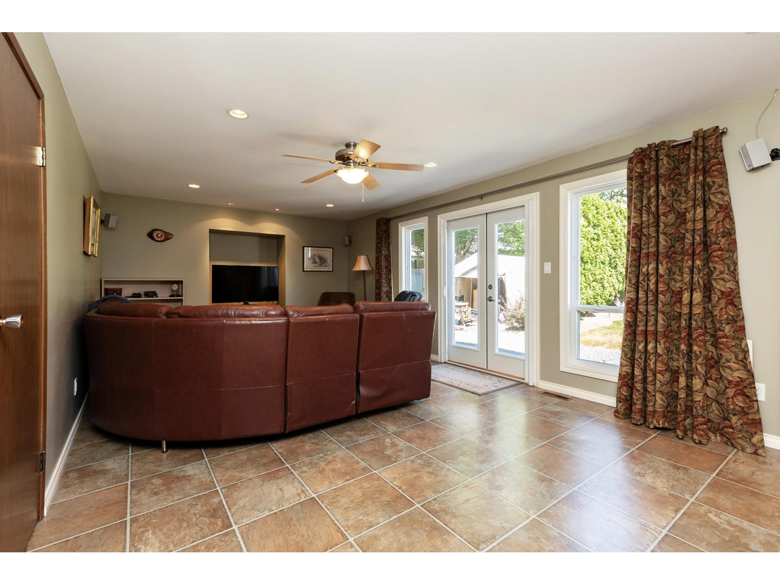 18827 57 Avenue, Surrey, British Columbia  V3S 7M4 - Photo 12 - R2966890