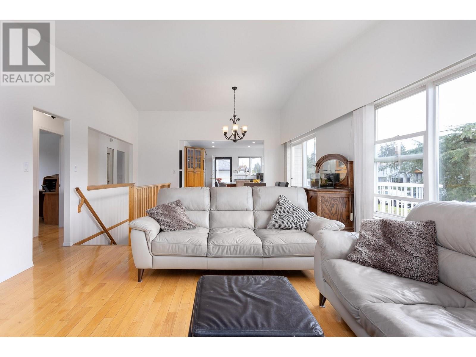 1415 Cornell Avenue, Coquitlam, British Columbia  V3J 2Z8 - Photo 10 - R2954554