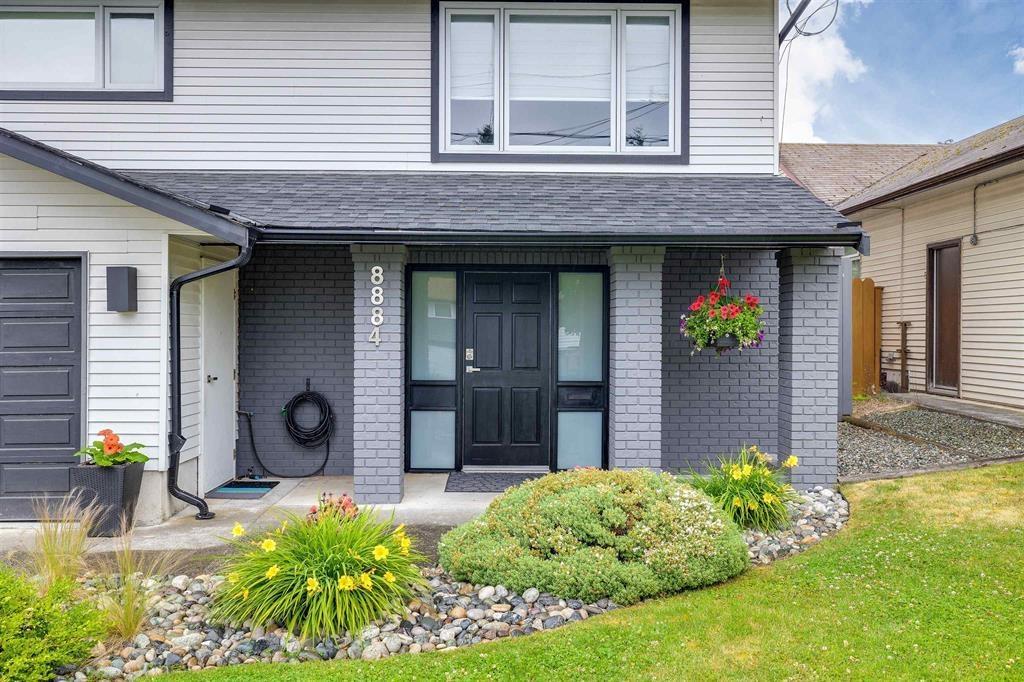 Property at 8884 116 STREET image 2