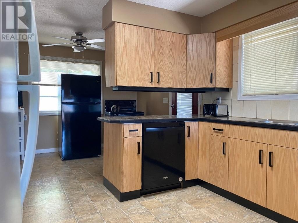 Property at 7437 VALLEY HEIGHTS Drive image 4