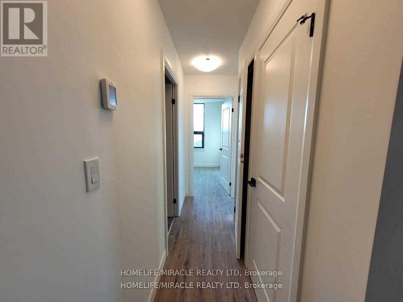 Property at 314 - 7 ERIE AVENUE image 2