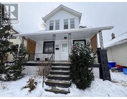 2423 HIGHLAND, Windsor, Ontario