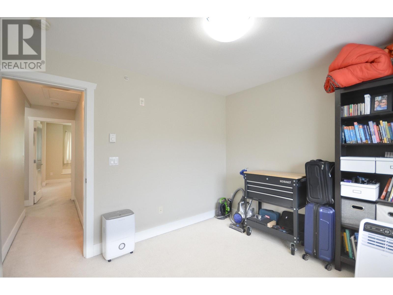 Listing Picture 15 of 18 : 219 368 ELLESMERE AVENUE, Burnaby / 本拿比 - 魯藝地產 Yvonne Lu Group - MLS Medallion Club Member
