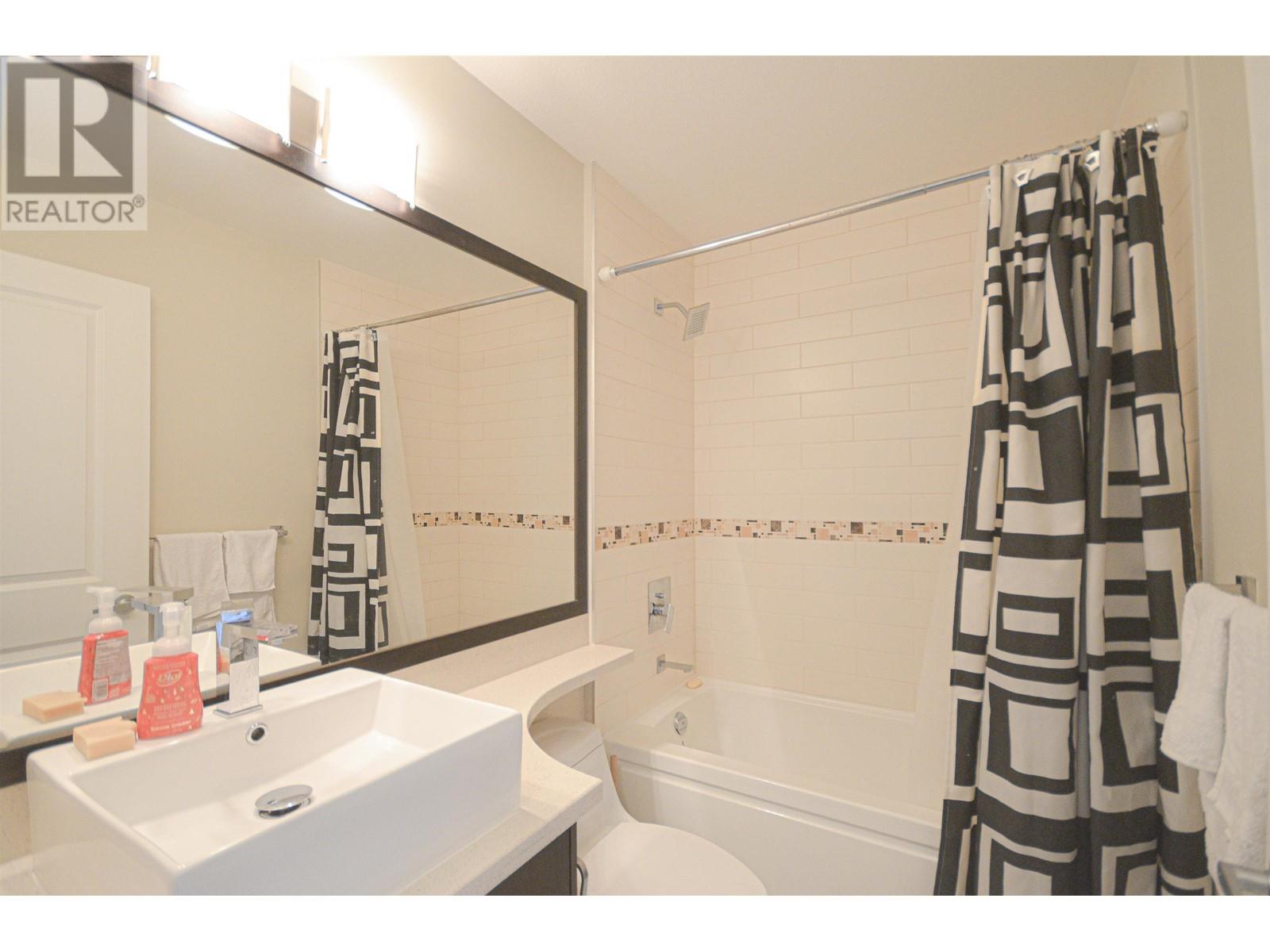 Listing Picture 14 of 18 : 219 368 ELLESMERE AVENUE, Burnaby / 本拿比 - 魯藝地產 Yvonne Lu Group - MLS Medallion Club Member