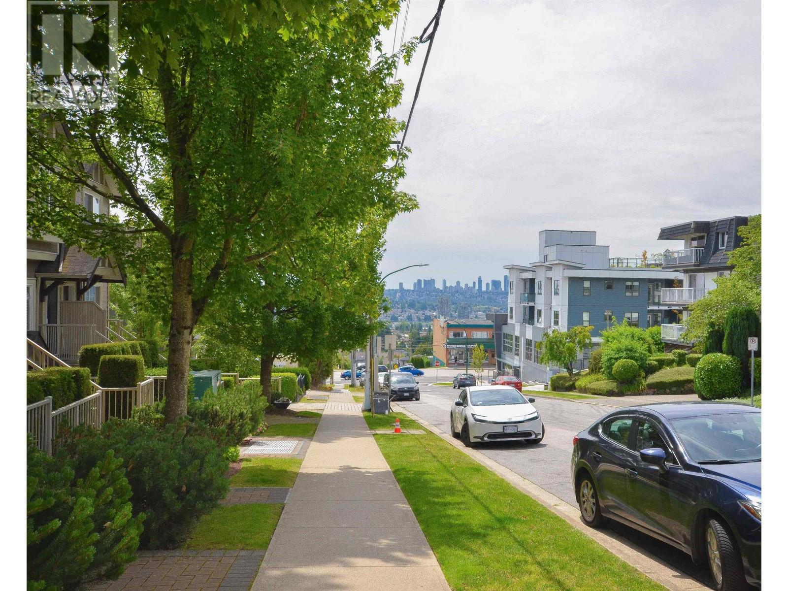 Listing Picture 16 of 18 : 219 368 ELLESMERE AVENUE, Burnaby / 本拿比 - 魯藝地產 Yvonne Lu Group - MLS Medallion Club Member