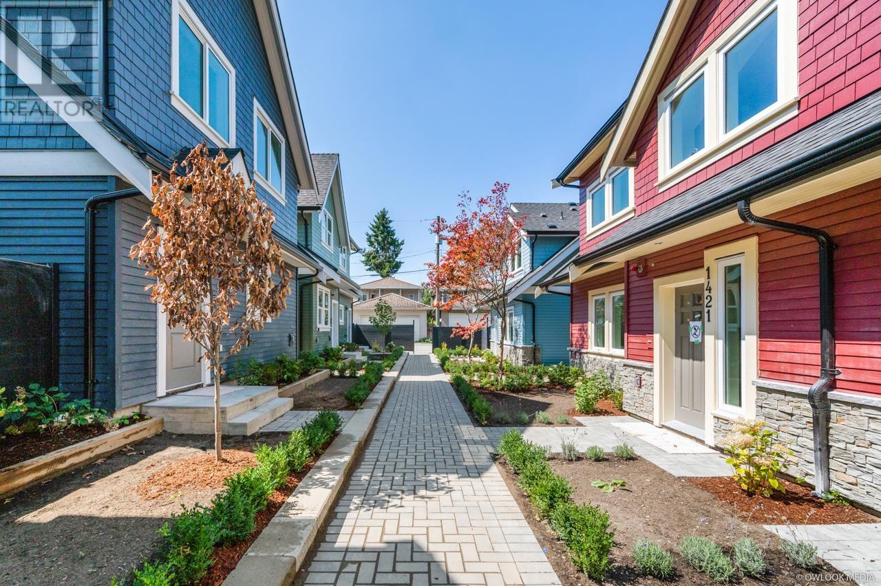 Listing Picture 4 of 28 : 1427 E 27TH AVENUE, Vancouver / 溫哥華 - 魯藝地產 Yvonne Lu Group - MLS Medallion Club Member