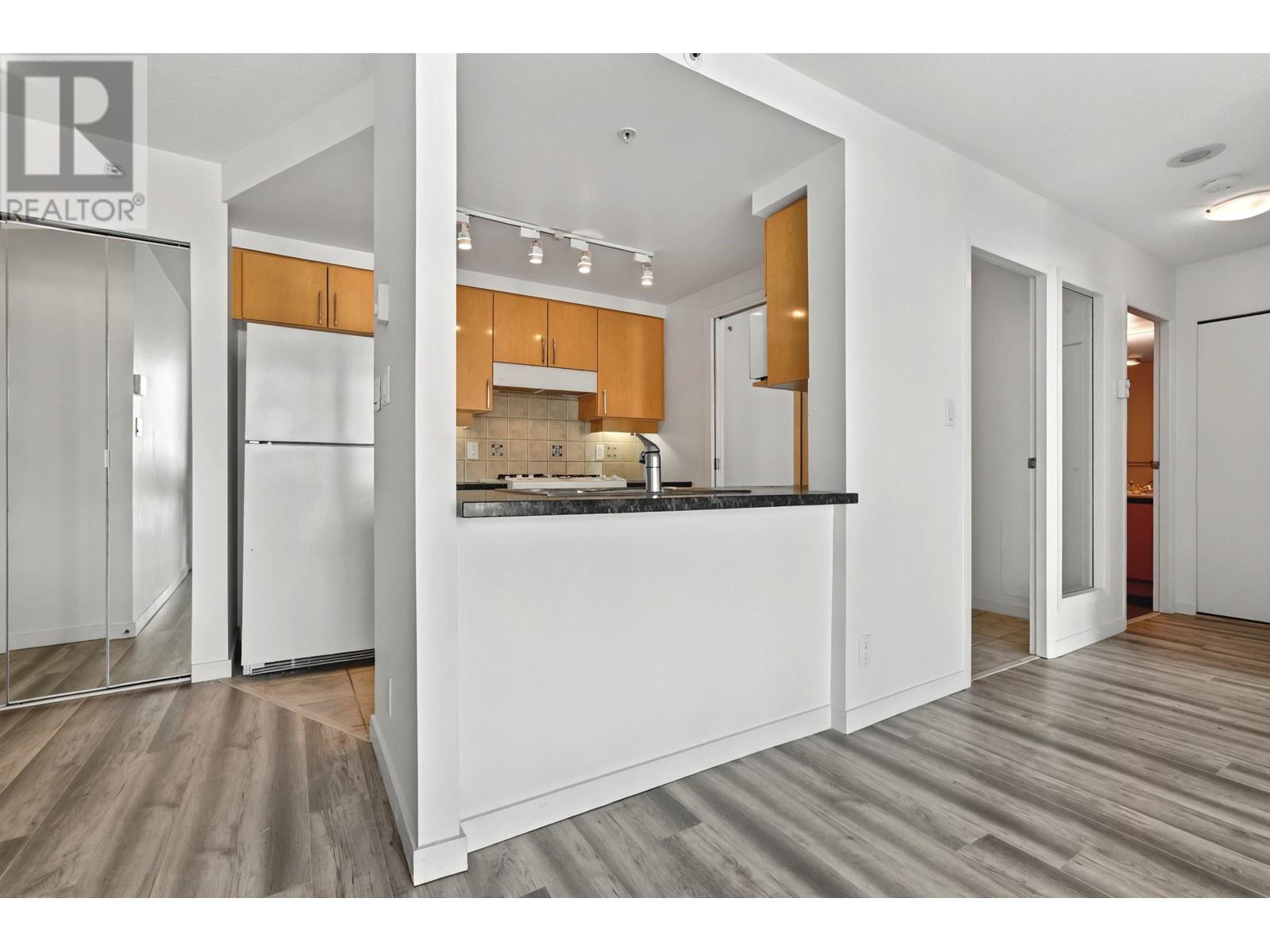 1005 193 Aquarius Mews, Vancouver, British Columbia  V6Z 2Z2 - Photo 19 - R2967158