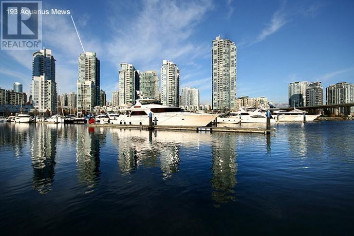 1005 193 Aquarius Mews, Vancouver, British Columbia  V6Z 2Z2 - Photo 2 - R2967158