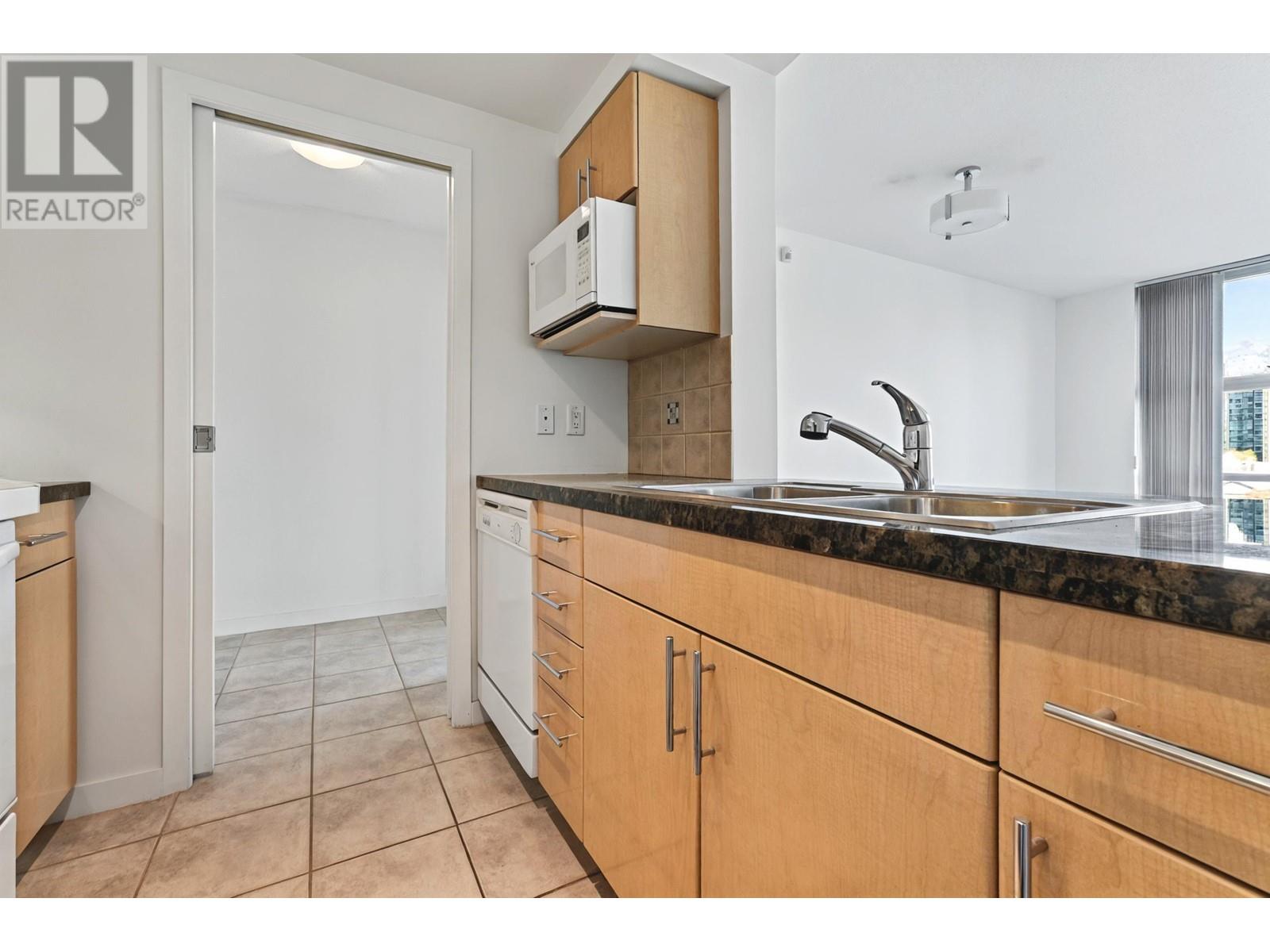 1005 193 Aquarius Mews, Vancouver, British Columbia  V6Z 2Z2 - Photo 21 - R2967158