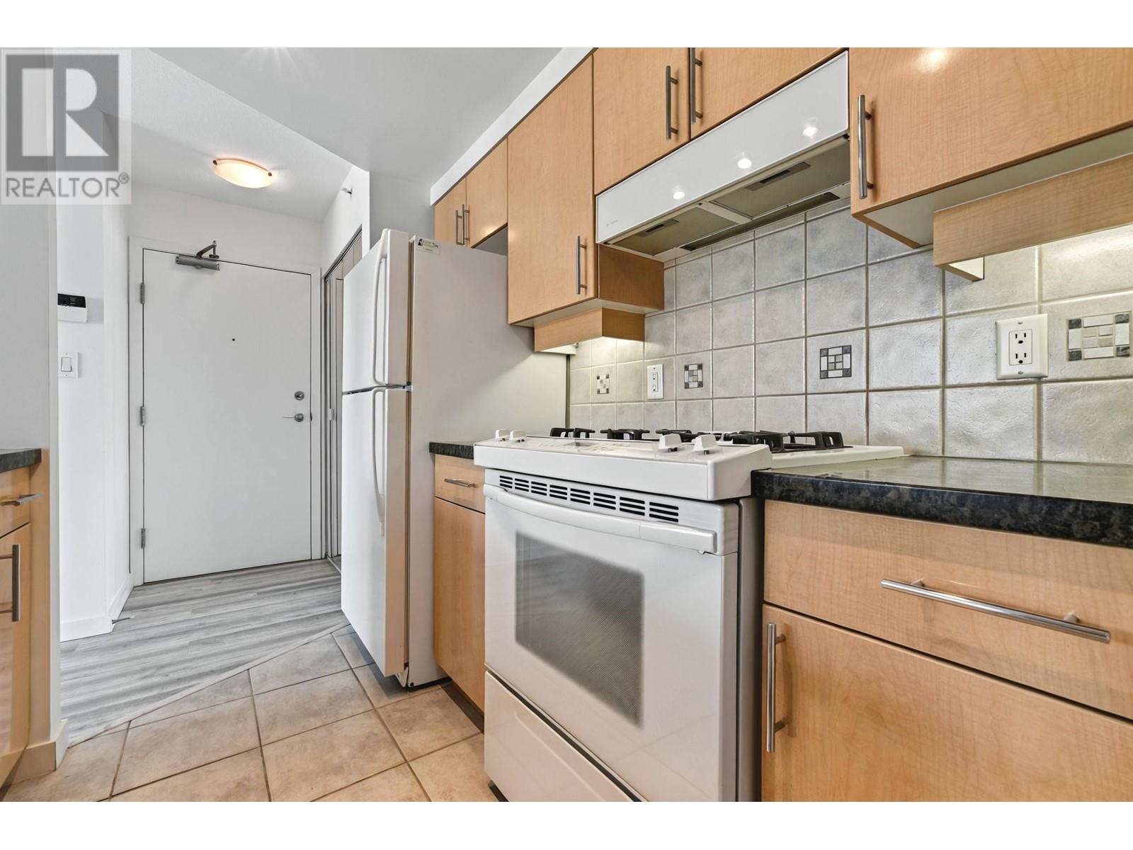 1005 193 Aquarius Mews, Vancouver, British Columbia  V6Z 2Z2 - Photo 23 - R2967158
