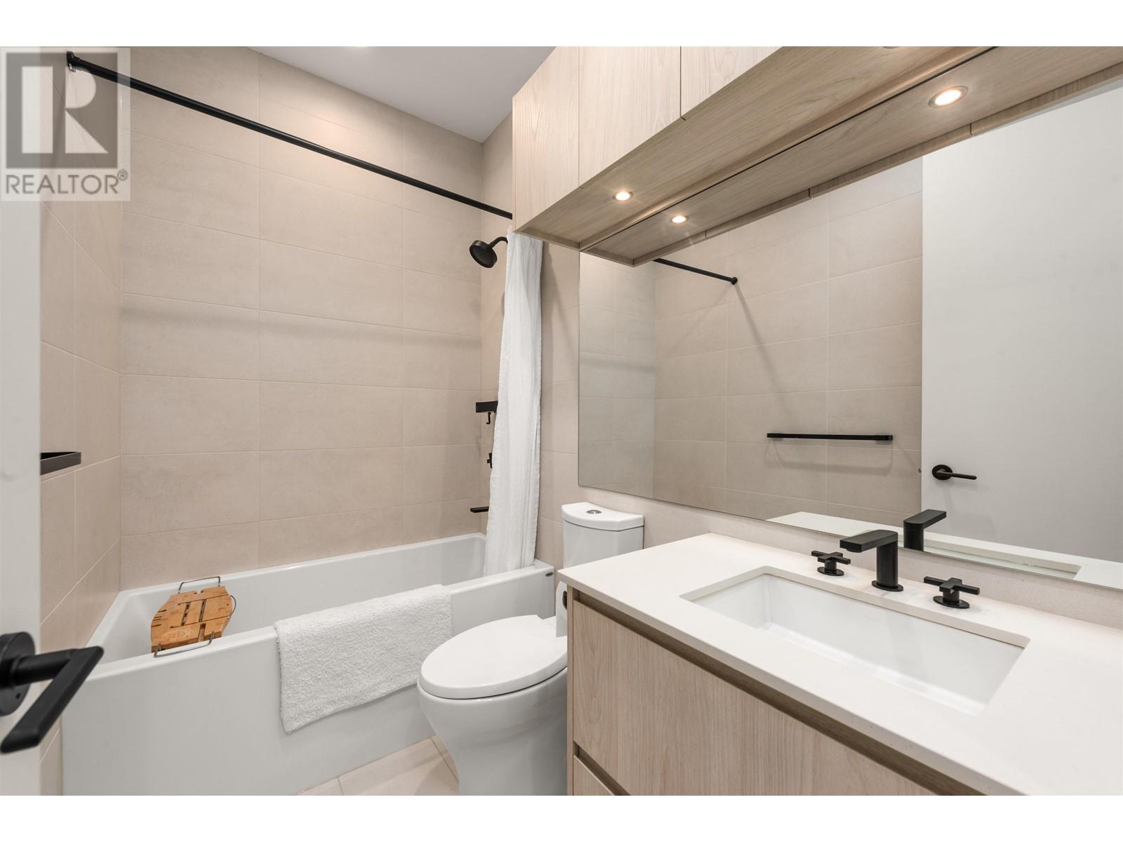 219 300 Salter Street, New Westminster, British Columbia  V3M 0L9 - Photo 19 - R2966959