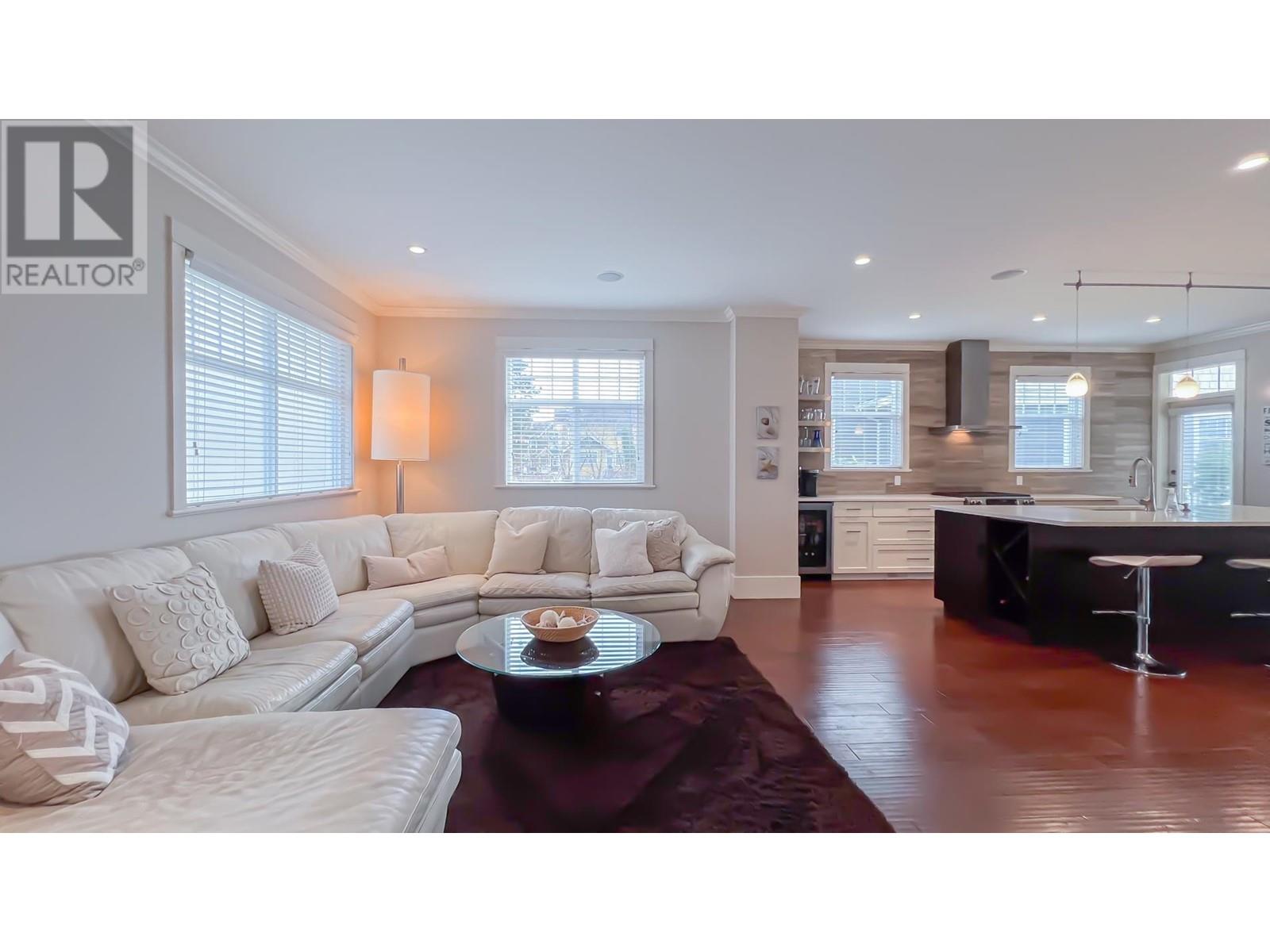 Listing Picture 15 of 37 : 6 13400 PRINCESS STREET, Richmond / 烈治文 - 魯藝地產 Yvonne Lu Group - MLS Medallion Club Member