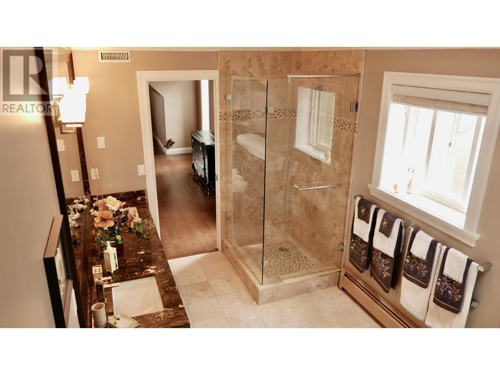 7625 Aubrey Street, Burnaby, British Columbia  V5A 1K6 - Photo 15 - R2967006