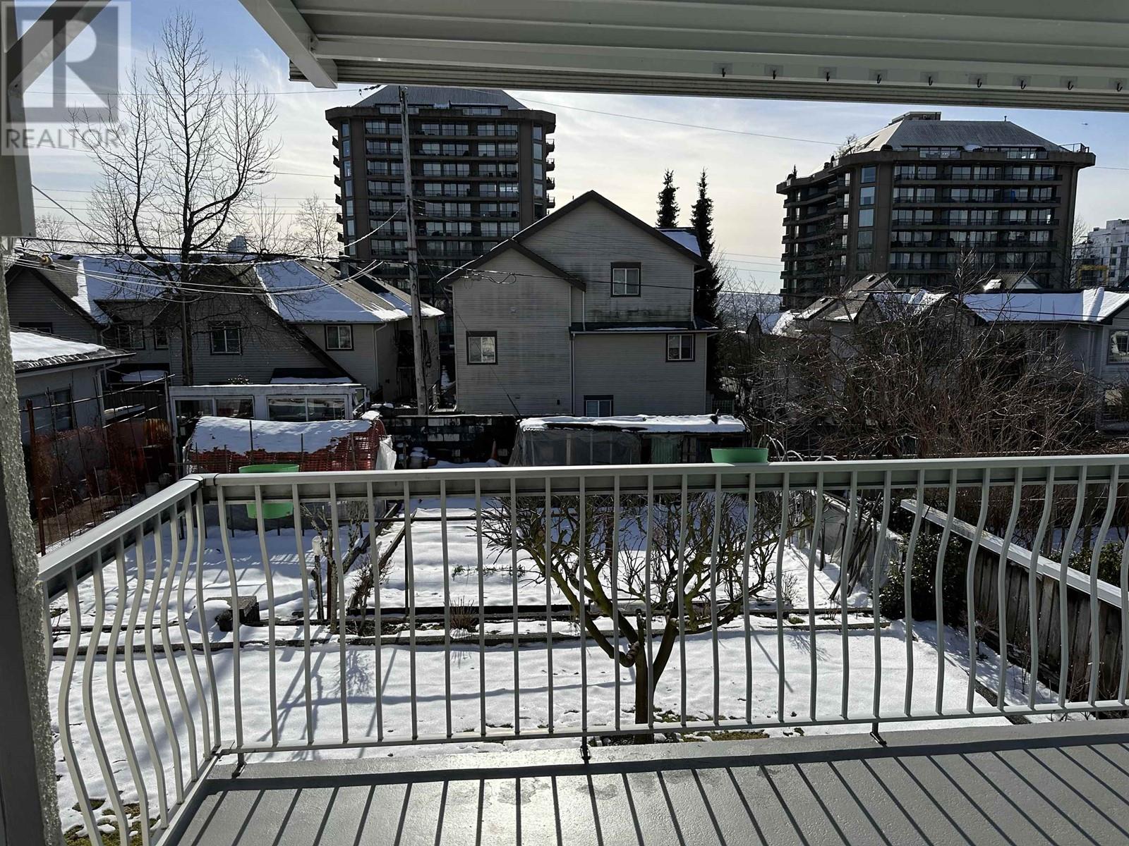 Listing Picture 22 of 26 : 3776 PANDORA STREET, Burnaby / 本拿比 - 魯藝地產 Yvonne Lu Group - MLS Medallion Club Member