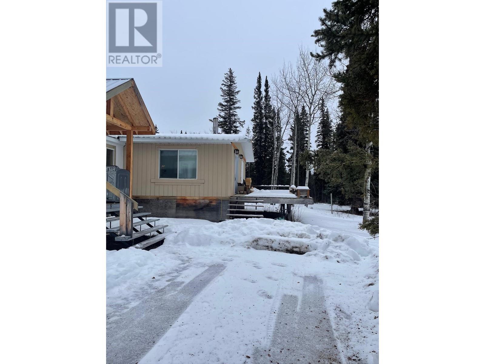 2755 Wallace Road, Burns Lake, British Columbia  V0J 1E0 - Photo 3 - R2967050