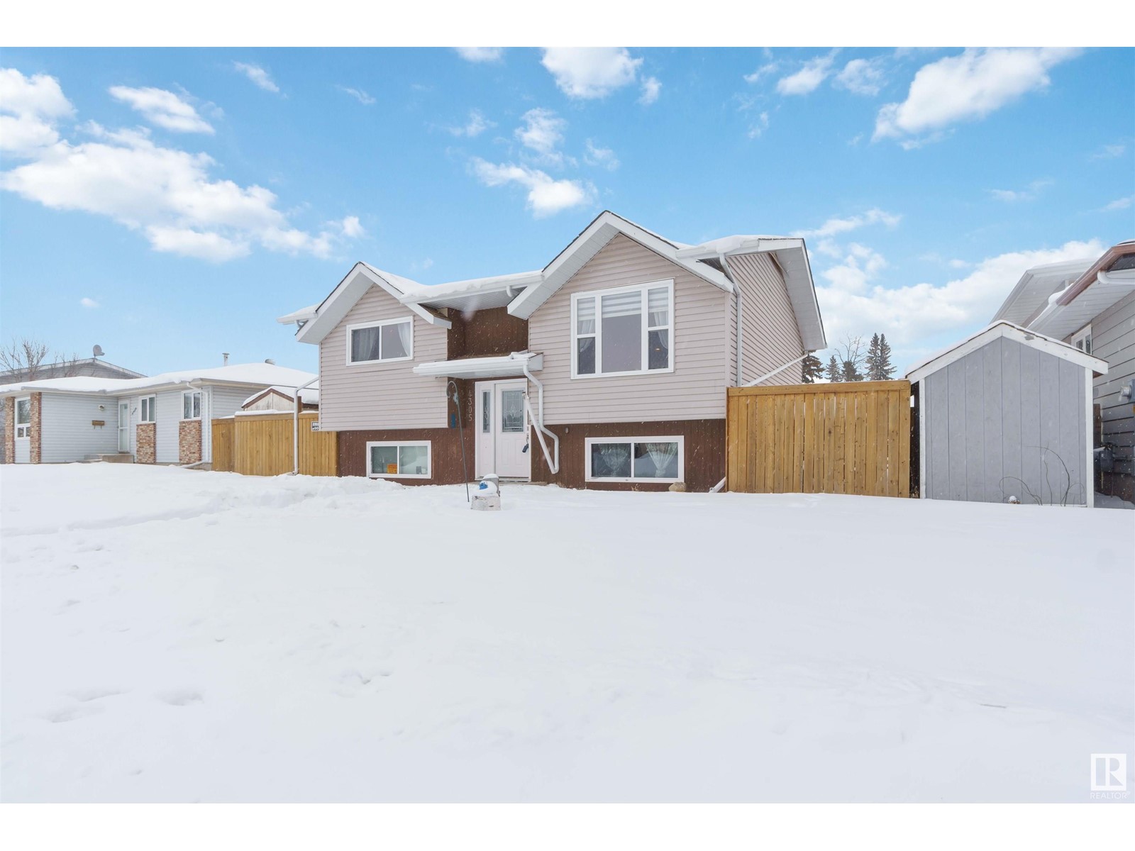 4305 50 St, Gibbons, Alberta  T0A 1N0 - Photo 2 - E4421772