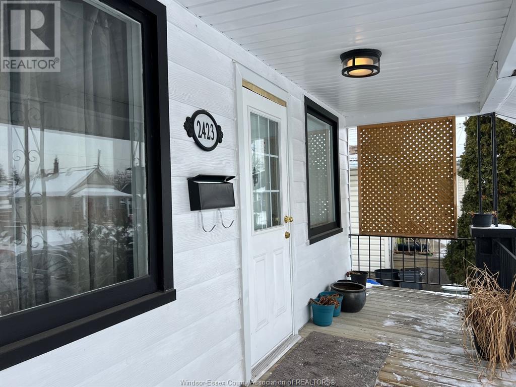 Property at 2423 HIGHLAND image 4