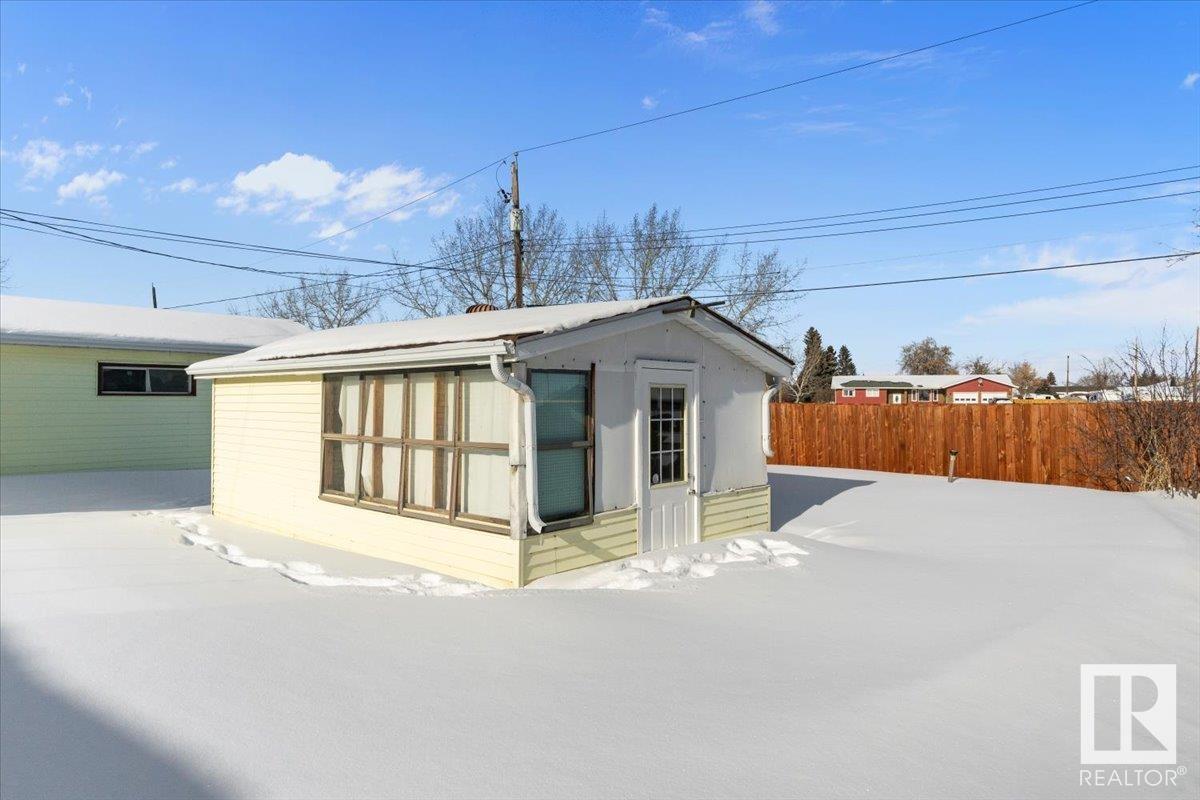 5016 56 Av, Tofield, Alberta  T0B 4J0 - Photo 6 - E4421773