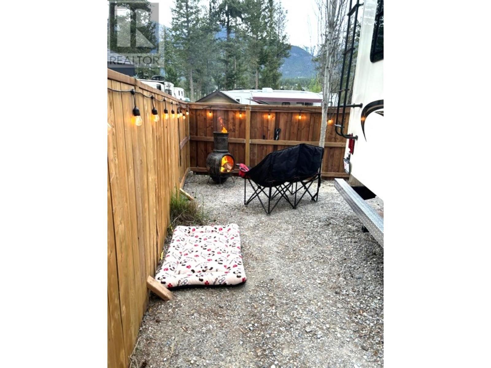 4868 Riverview Drive Unit# 139, Edgewater, British Columbia  V0E 1E0 - Photo 8 - 10335648