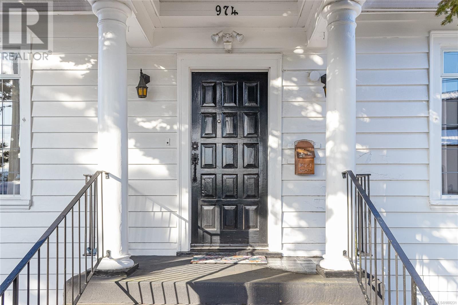 Property at 974 Fitzwilliam St image 4