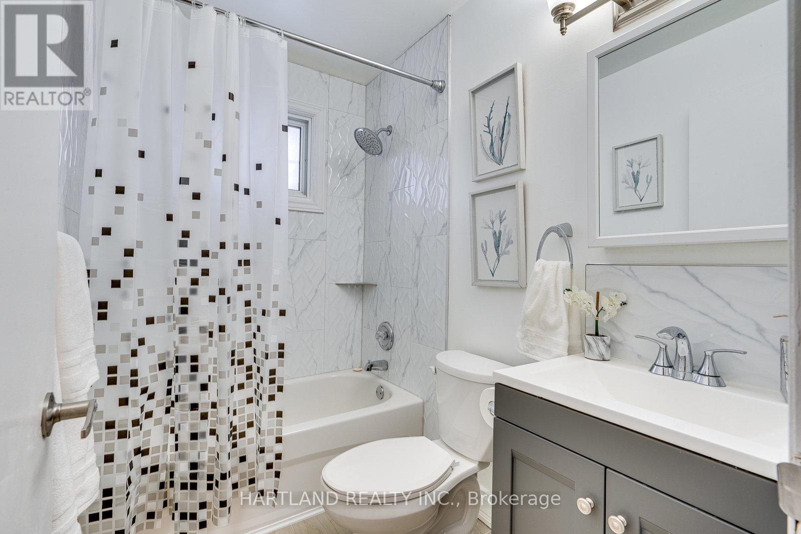 11 Maitland Avenue, Hamilton (Greeningdon), Ontario  L9A 3J4 - Photo 11 - X11974697