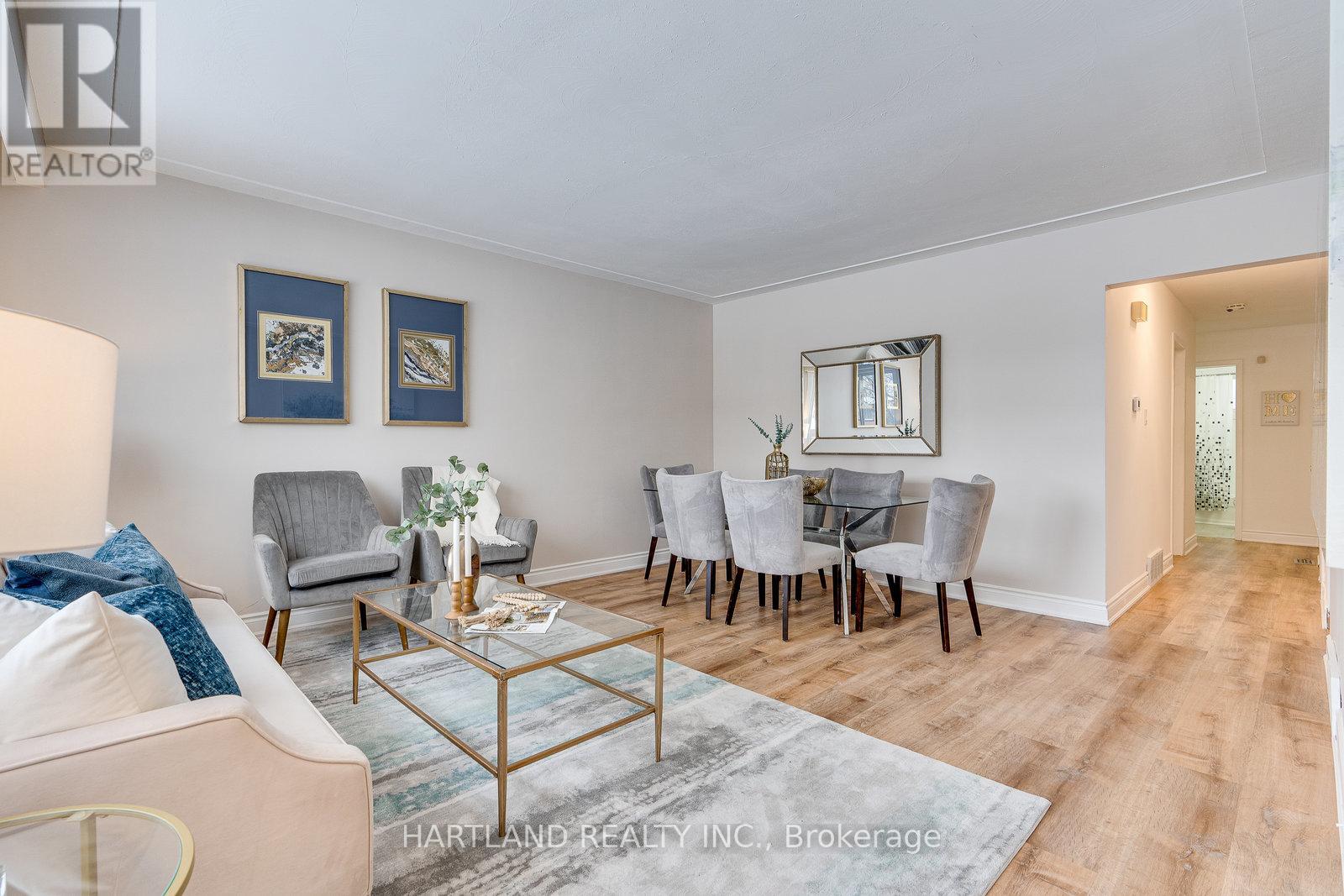 11 Maitland Avenue, Hamilton (Greeningdon), Ontario  L9A 3J4 - Photo 4 - X11974697