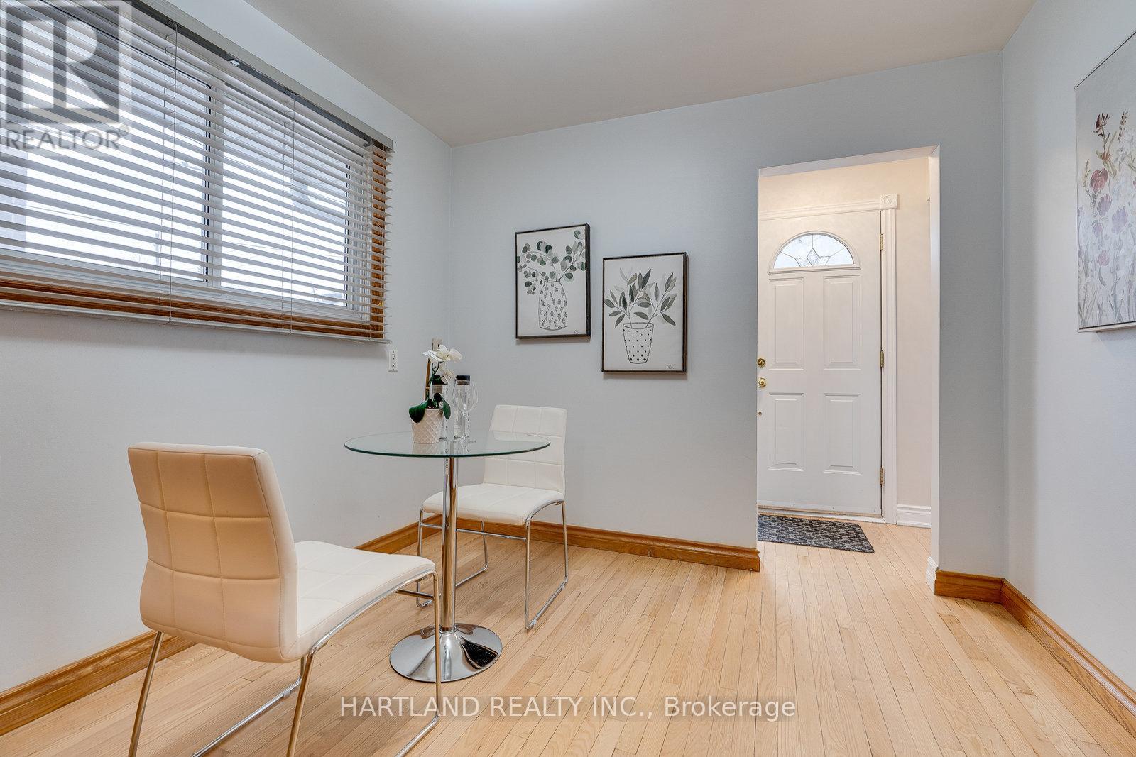 11 Maitland Avenue, Hamilton (Greeningdon), Ontario  L9A 3J4 - Photo 7 - X11974697