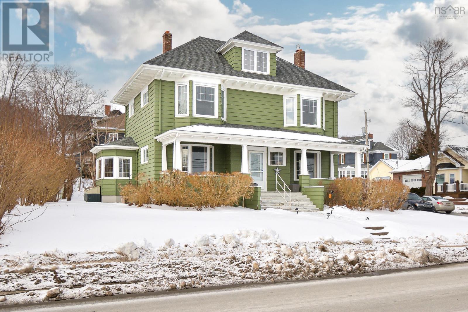 84 Queen Street, north sydney, Nova Scotia