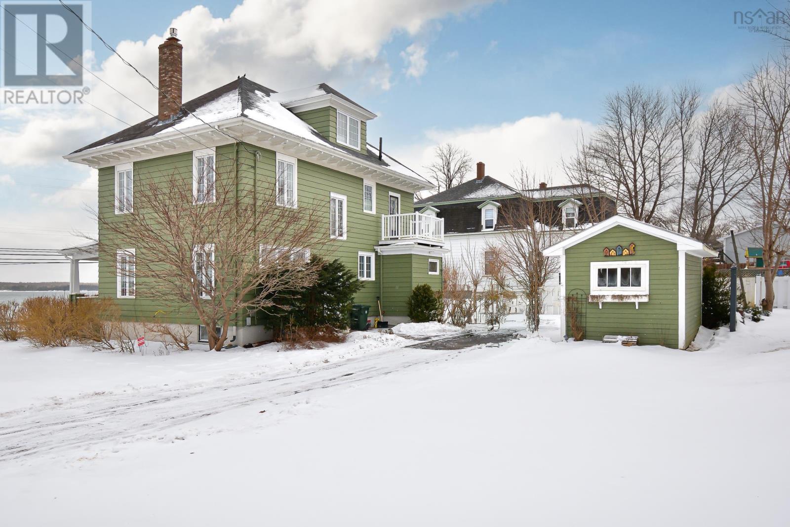 84 Queen Street, North Sydney, Nova Scotia  B2A 1A5 - Photo 2 - 202502999