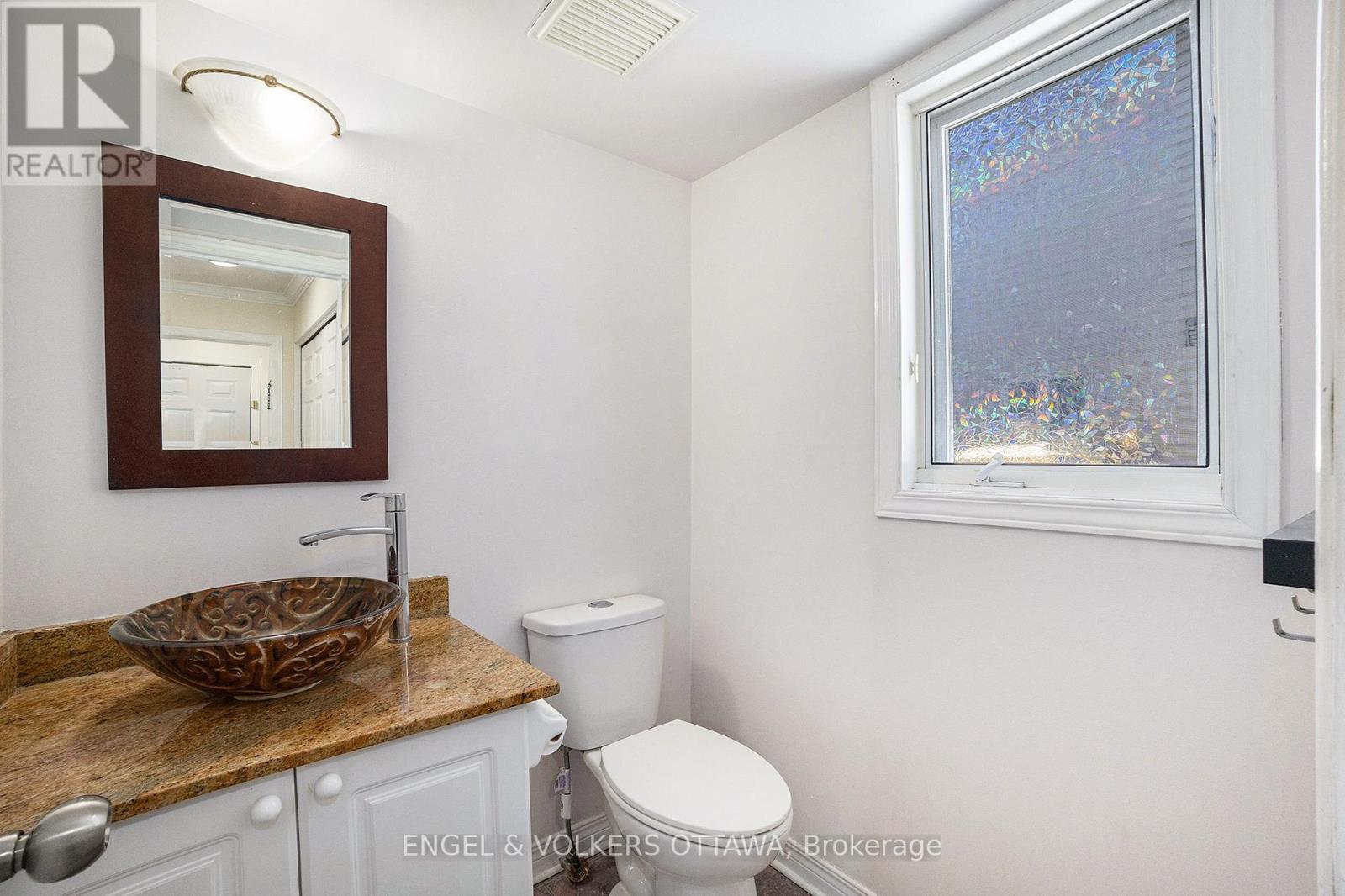 1372 Chicory Place, Ottawa, Ontario  K1J 1E7 - Photo 6 - X11974739