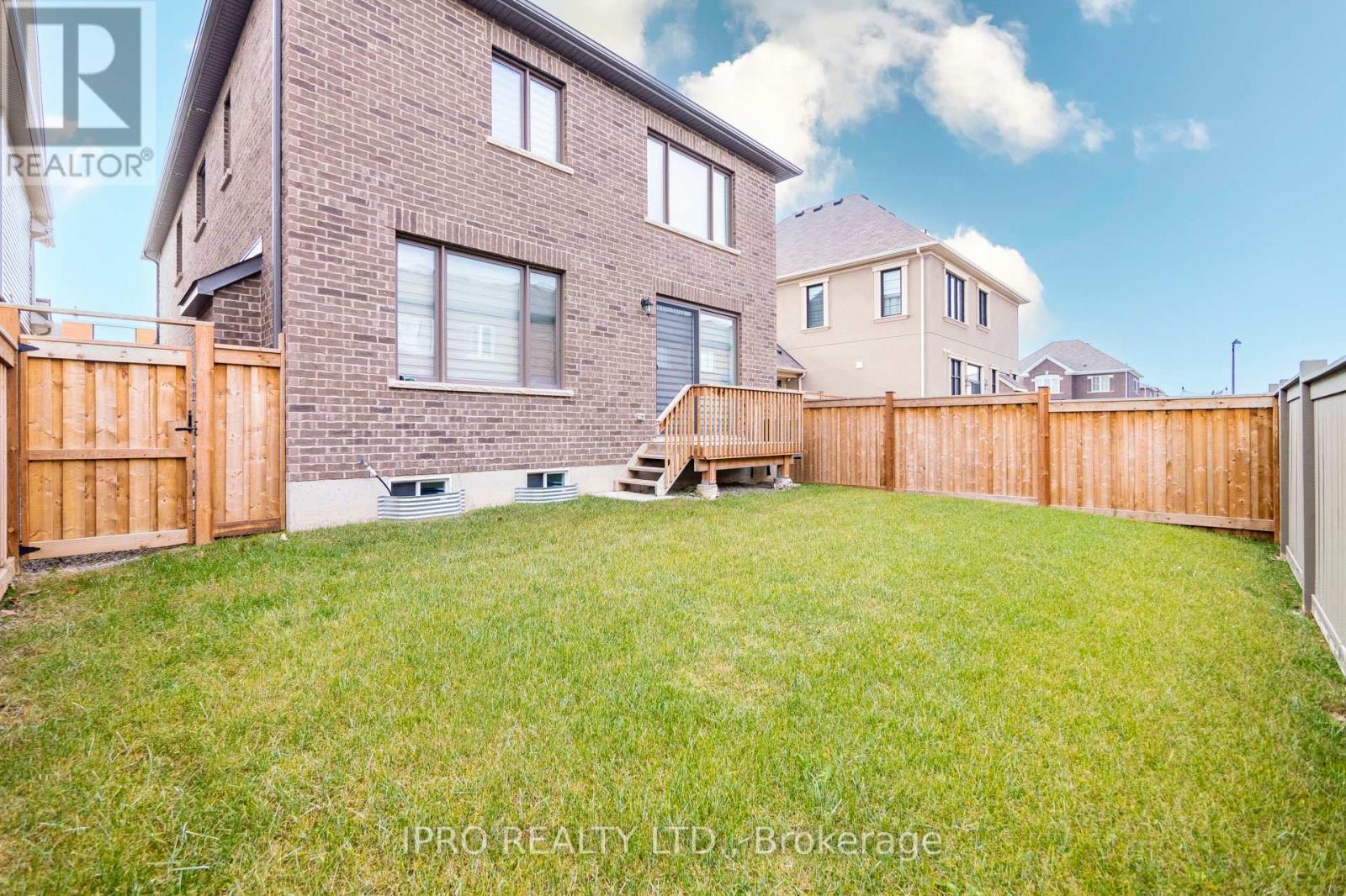 692 Kennedy Circle, Milton, Ontario  L9E 1R5 - Photo 41 - W11974758