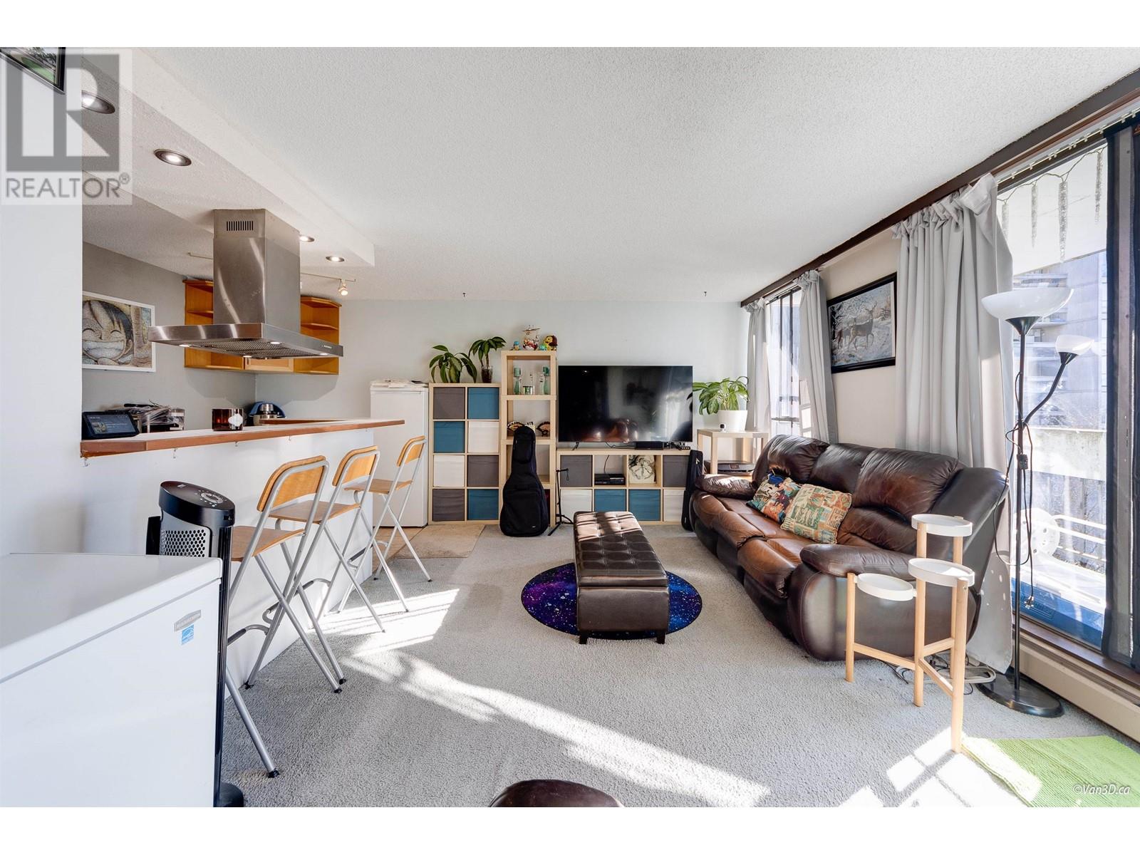 Listing Picture 10 of 21 : 705 6689 WILLINGDON AVENUE, Burnaby / 本拿比 - 魯藝地產 Yvonne Lu Group - MLS Medallion Club Member