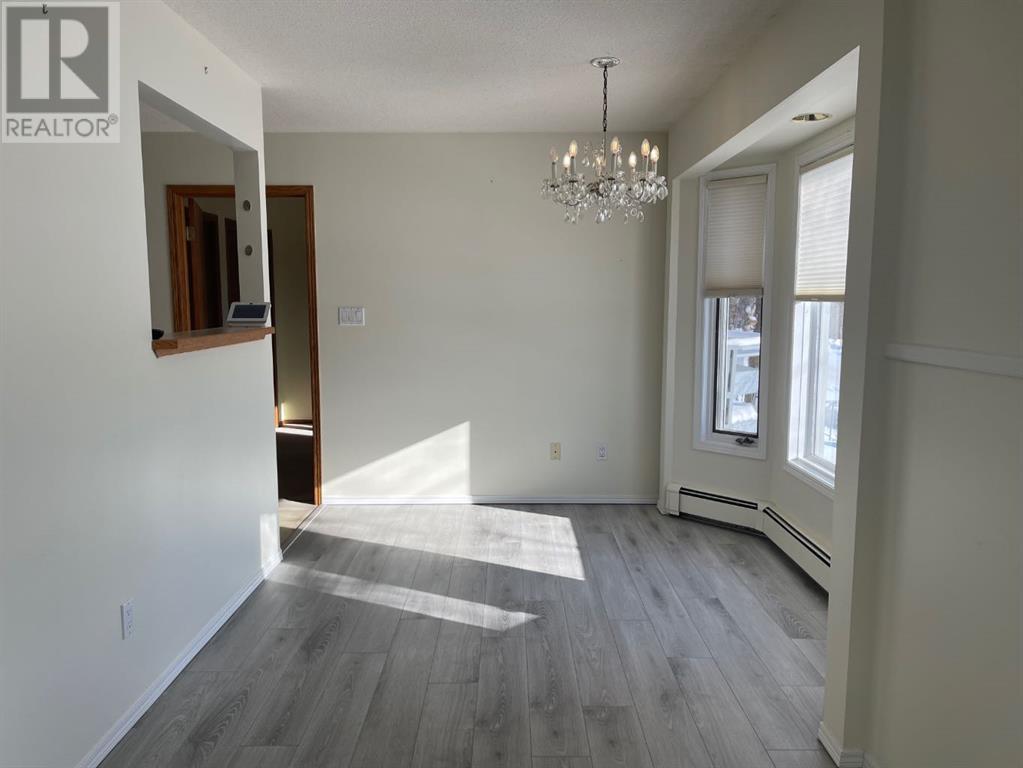 A, 4821 54 Street, Camrose, Alberta  T4V 2A3 - Photo 4 - A2179617