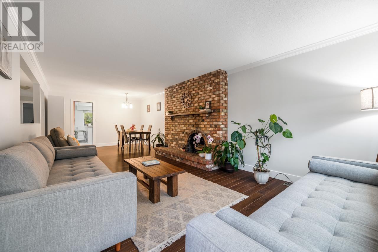 Listing Picture 7 of 23 : 9273 RYAN CRESCENT, Richmond / 烈治文 - 魯藝地產 Yvonne Lu Group - MLS Medallion Club Member