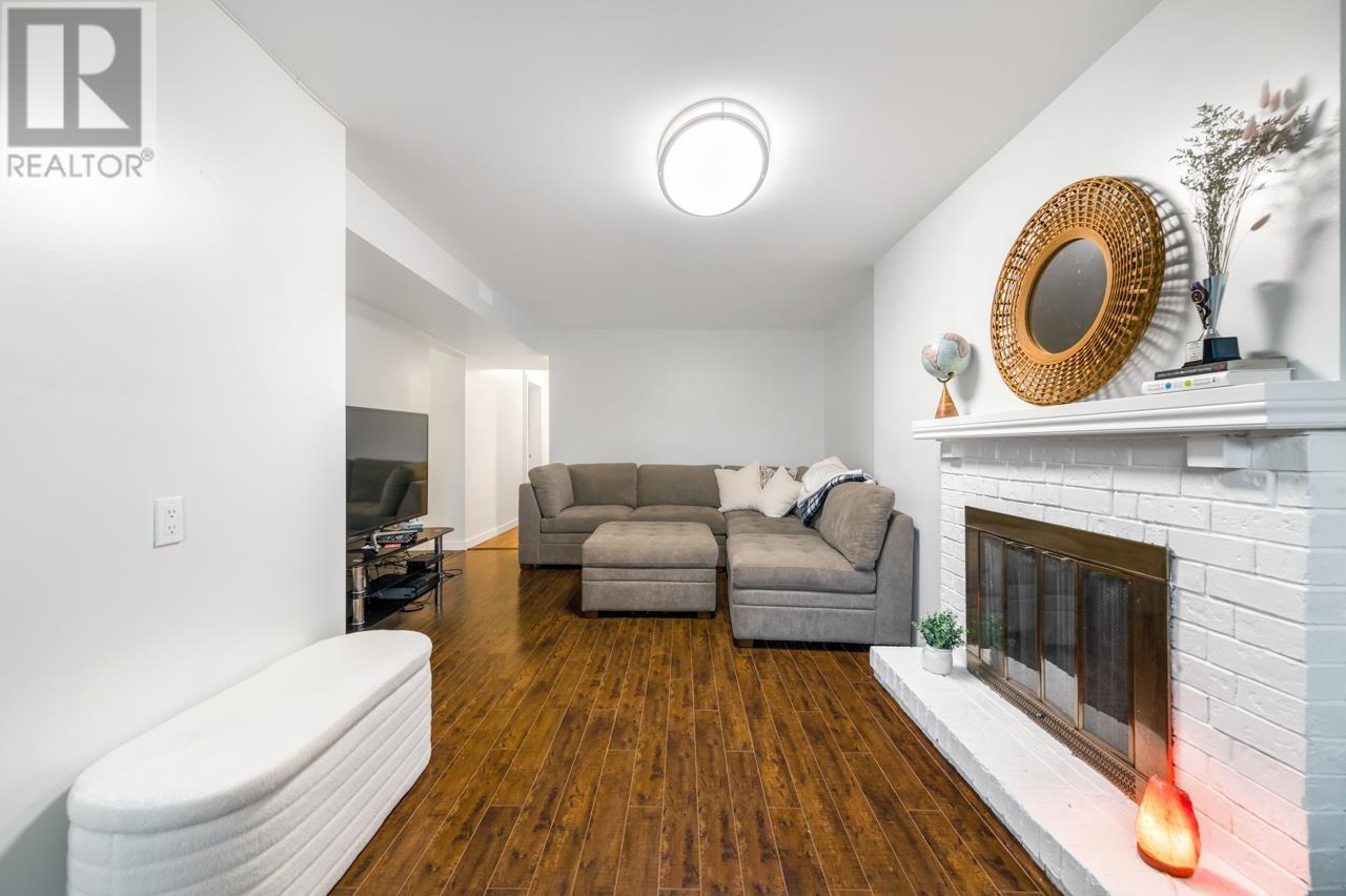 Listing Picture 5 of 23 : 9273 RYAN CRESCENT, Richmond / 烈治文 - 魯藝地產 Yvonne Lu Group - MLS Medallion Club Member