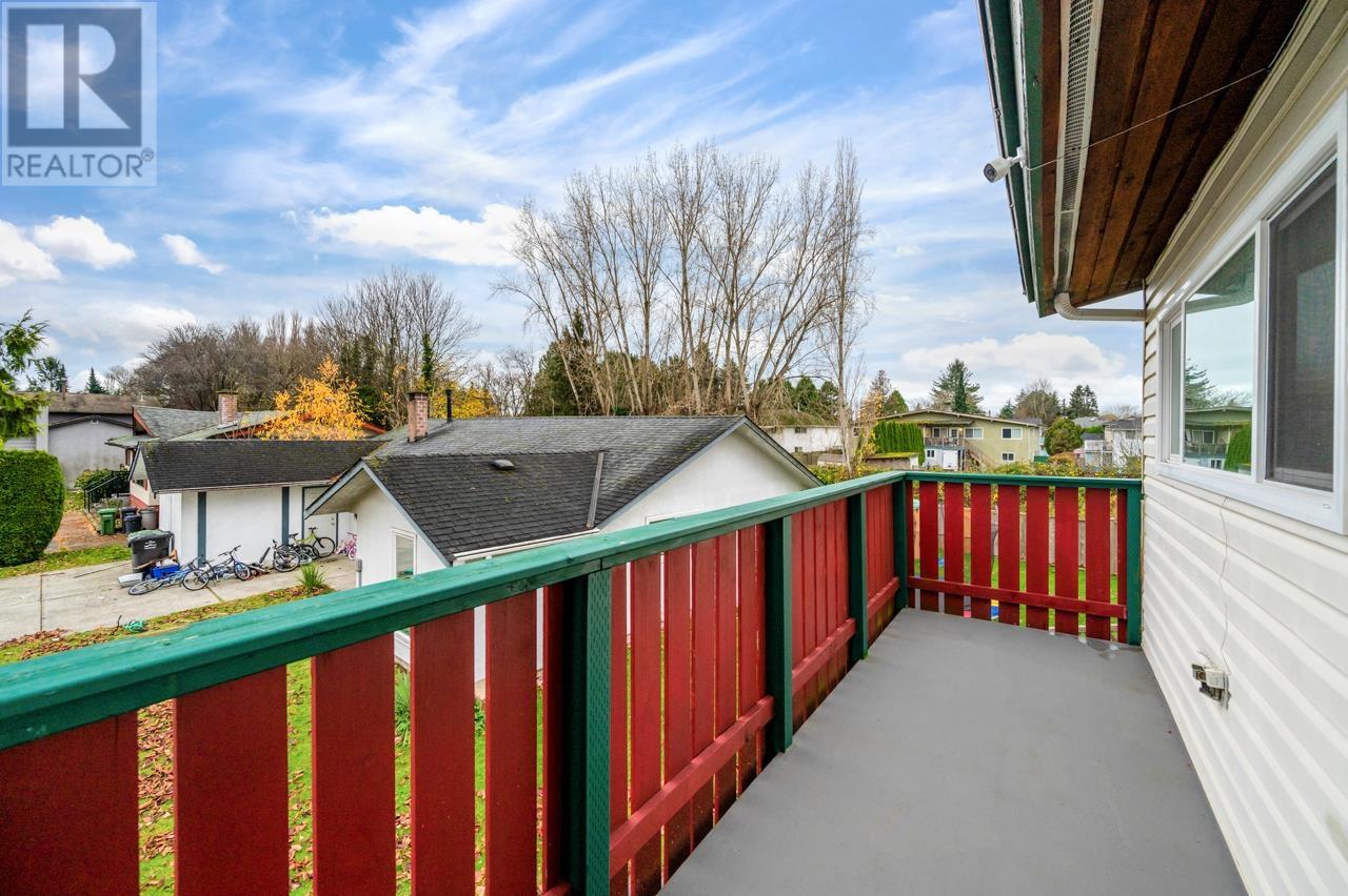 Listing Picture 18 of 23 : 9273 RYAN CRESCENT, Richmond / 烈治文 - 魯藝地產 Yvonne Lu Group - MLS Medallion Club Member