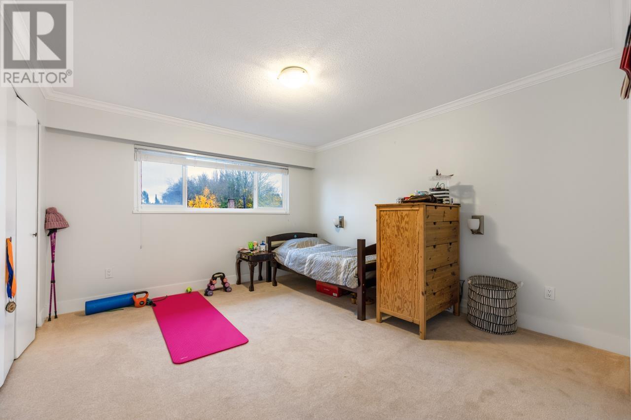 Listing Picture 14 of 23 : 9273 RYAN CRESCENT, Richmond / 烈治文 - 魯藝地產 Yvonne Lu Group - MLS Medallion Club Member