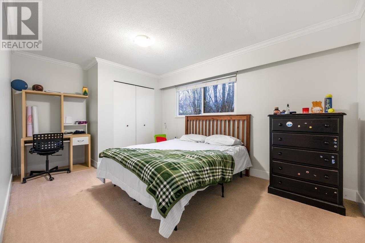 Listing Picture 11 of 23 : 9273 RYAN CRESCENT, Richmond / 烈治文 - 魯藝地產 Yvonne Lu Group - MLS Medallion Club Member