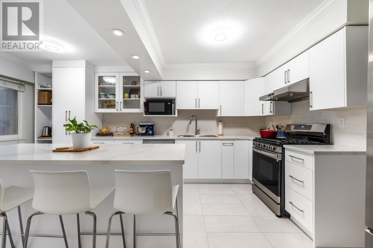 9273 RYAN CRESCENT, Richmond