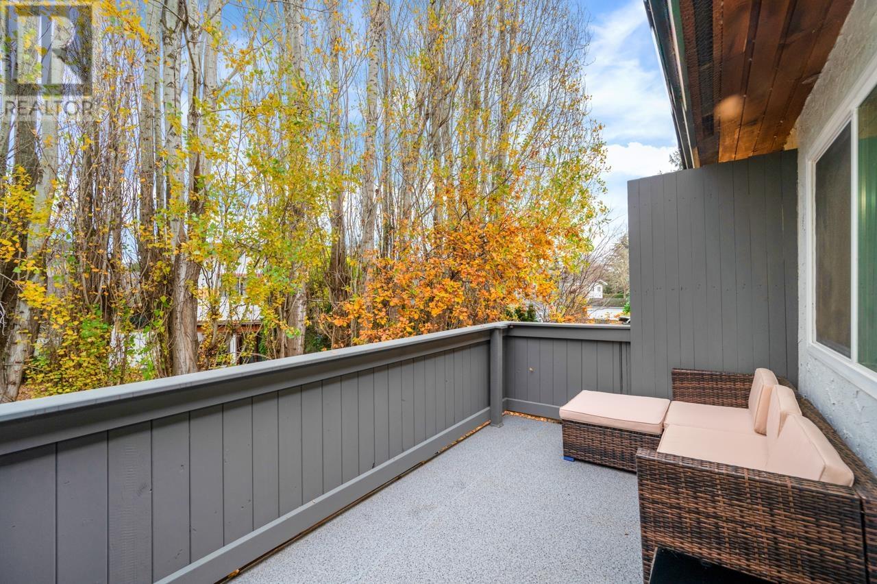 Listing Picture 20 of 23 : 9273 RYAN CRESCENT, Richmond / 烈治文 - 魯藝地產 Yvonne Lu Group - MLS Medallion Club Member