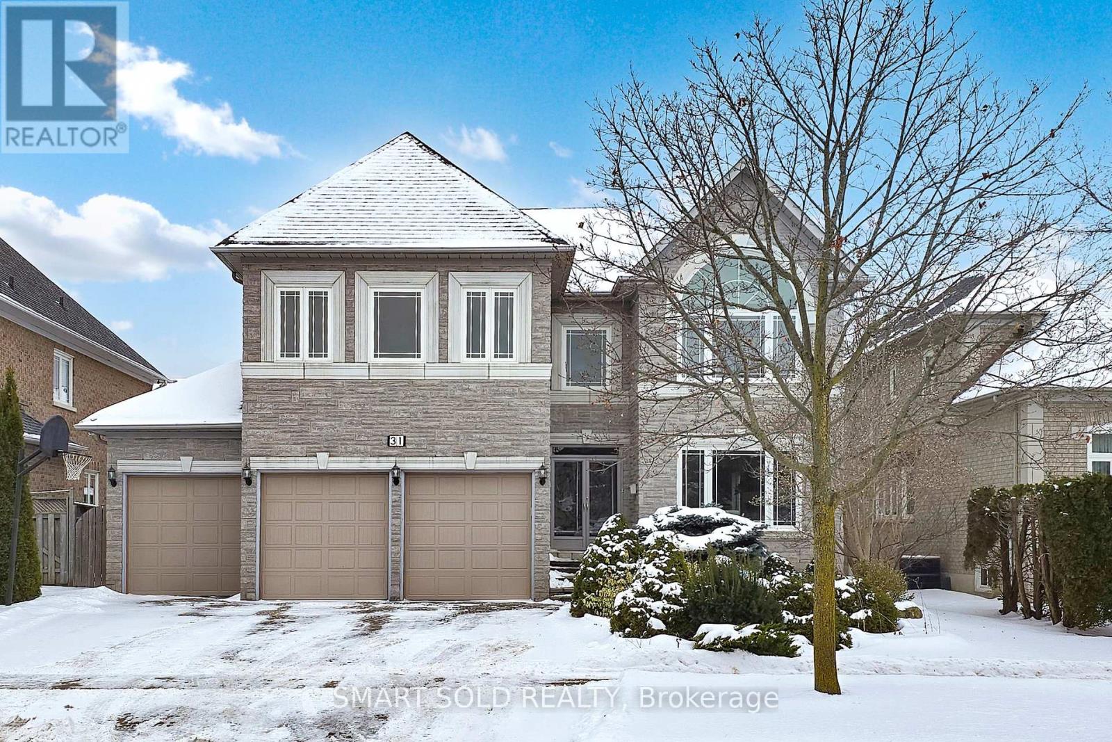 Property at 31 BLACK WALNUT CRESCENT image 1