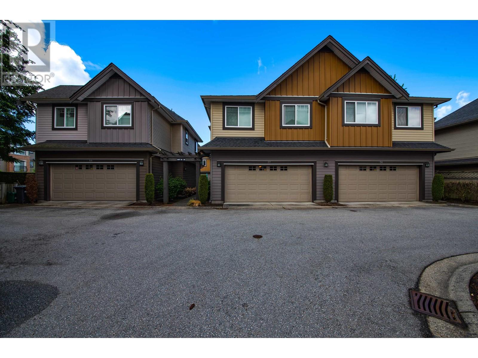 37 9699 SILLS AVENUE, Richmond