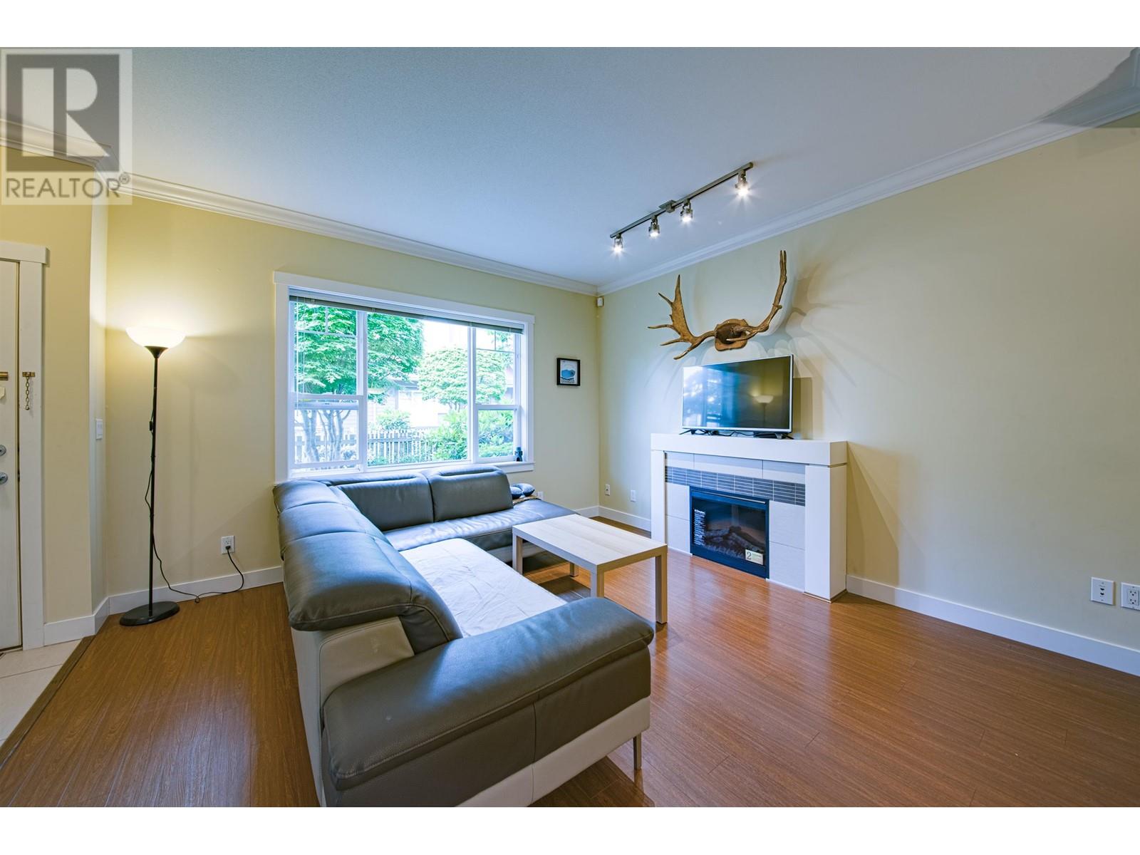 Listing Picture 17 of 21 : 37 9699 SILLS AVENUE, Richmond / 烈治文 - 魯藝地產 Yvonne Lu Group - MLS Medallion Club Member